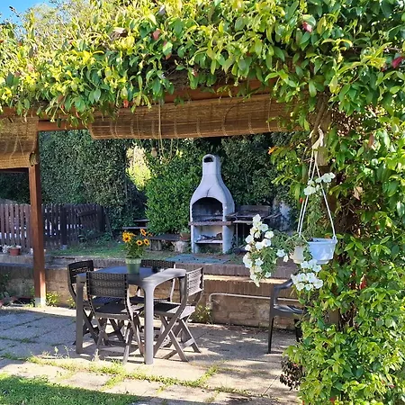 Apartamento Rustic Tuscan Retreat A Cozy Escape Near Siena Val di Pugna