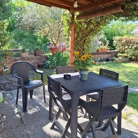 Διαμέρισμα Rustic Tuscan Retreat A Cozy Escape Near Siena *